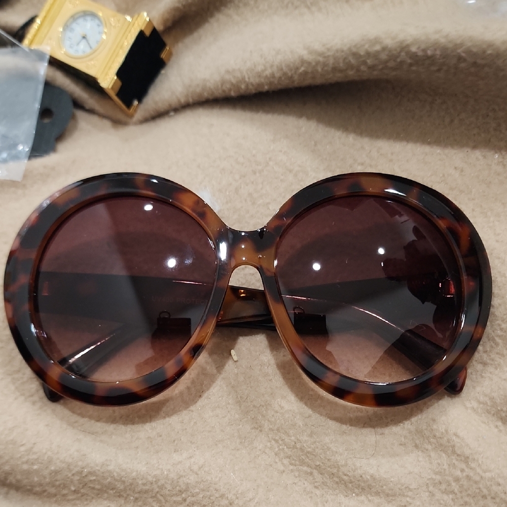 Tortoise Oversized Shell Sunglasses - image 1